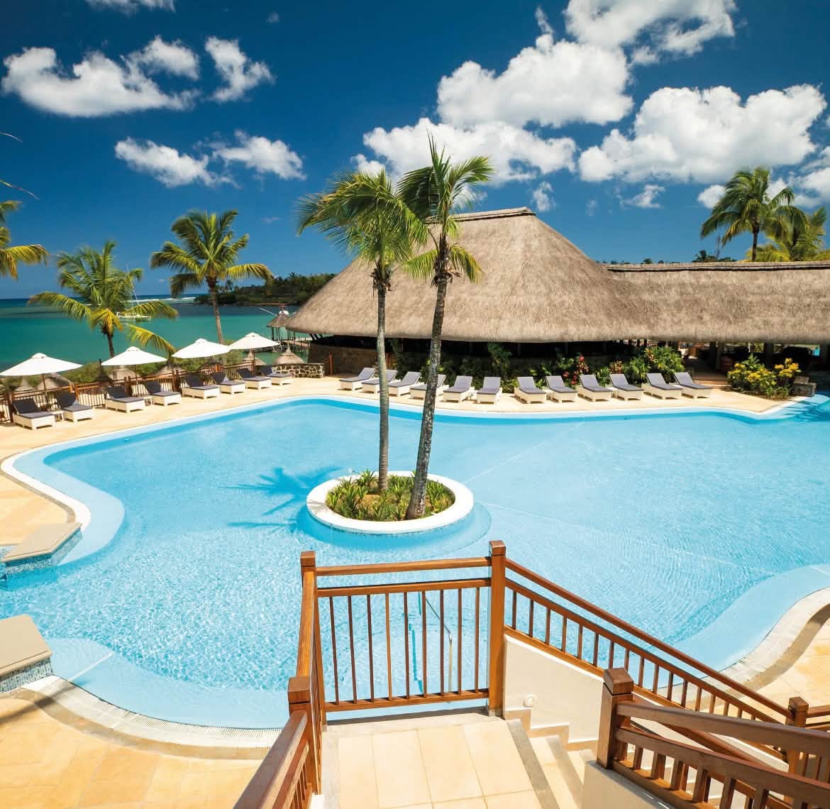 Drinks by the pool.